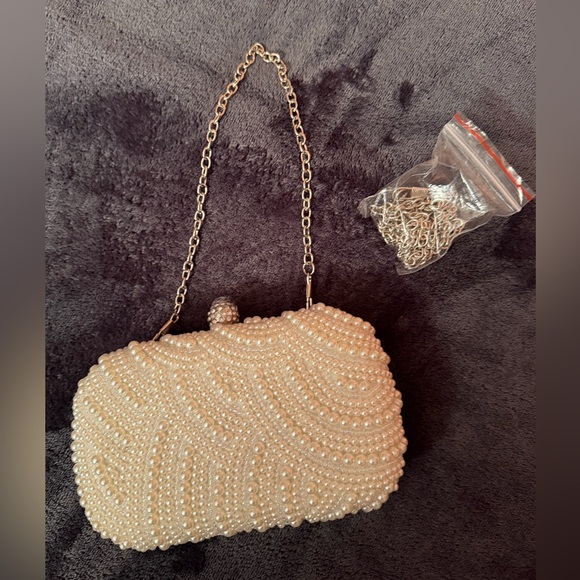 Elegant Pearl-Embellished Clutch - Picture 4 of 4